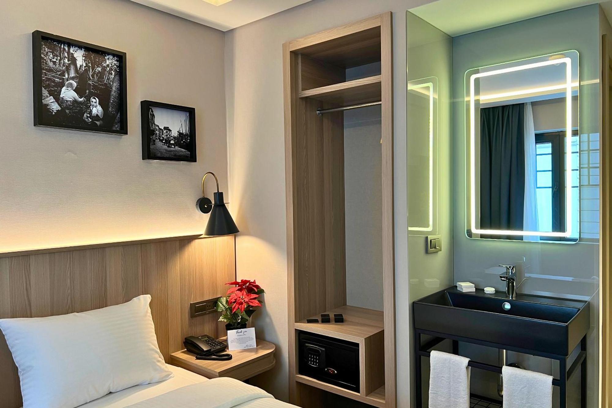 Woxx Hotel Istanbul Exterior photo